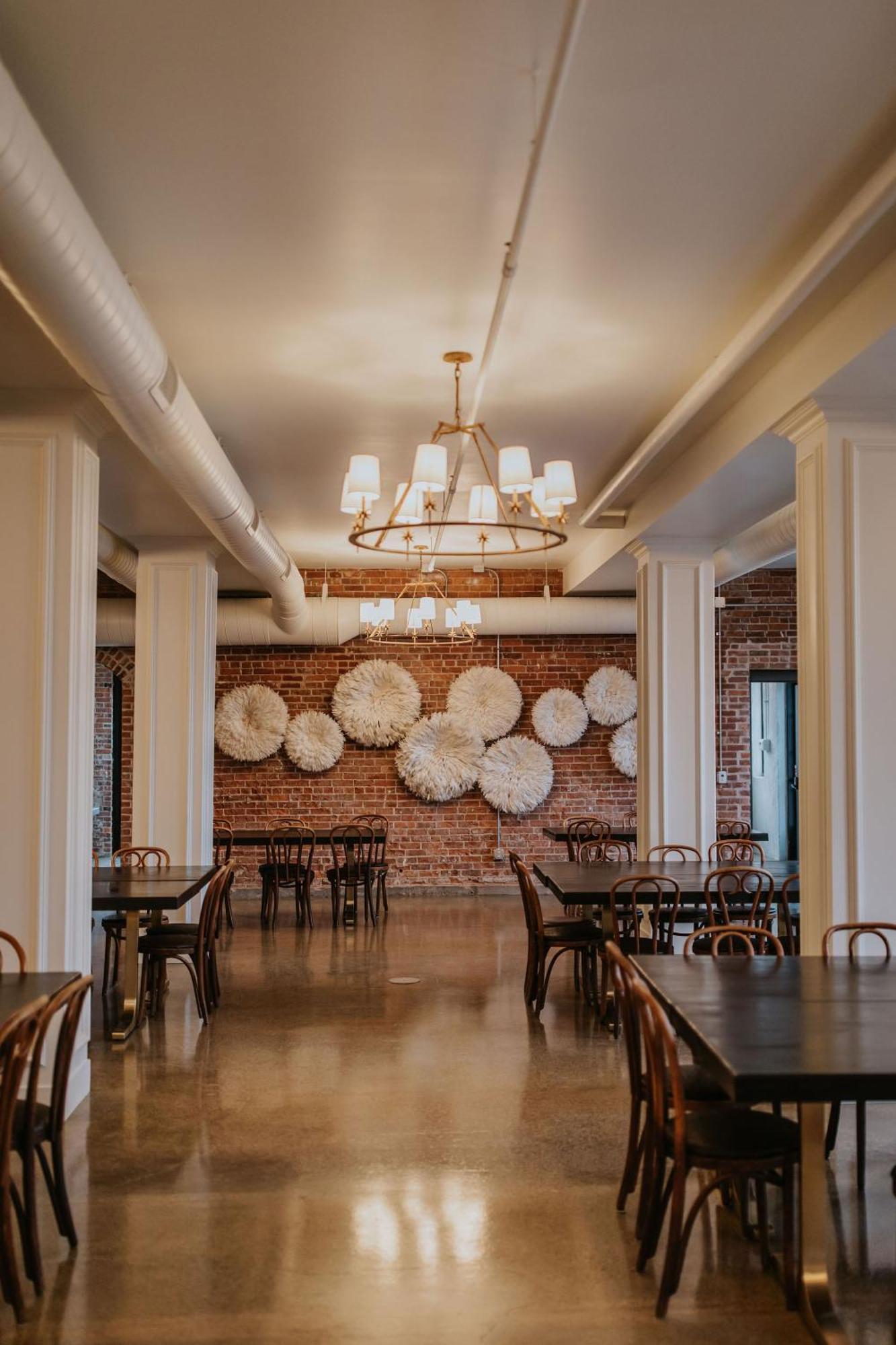 Hatchery Hotel & Event Center La Crosse Exterior foto